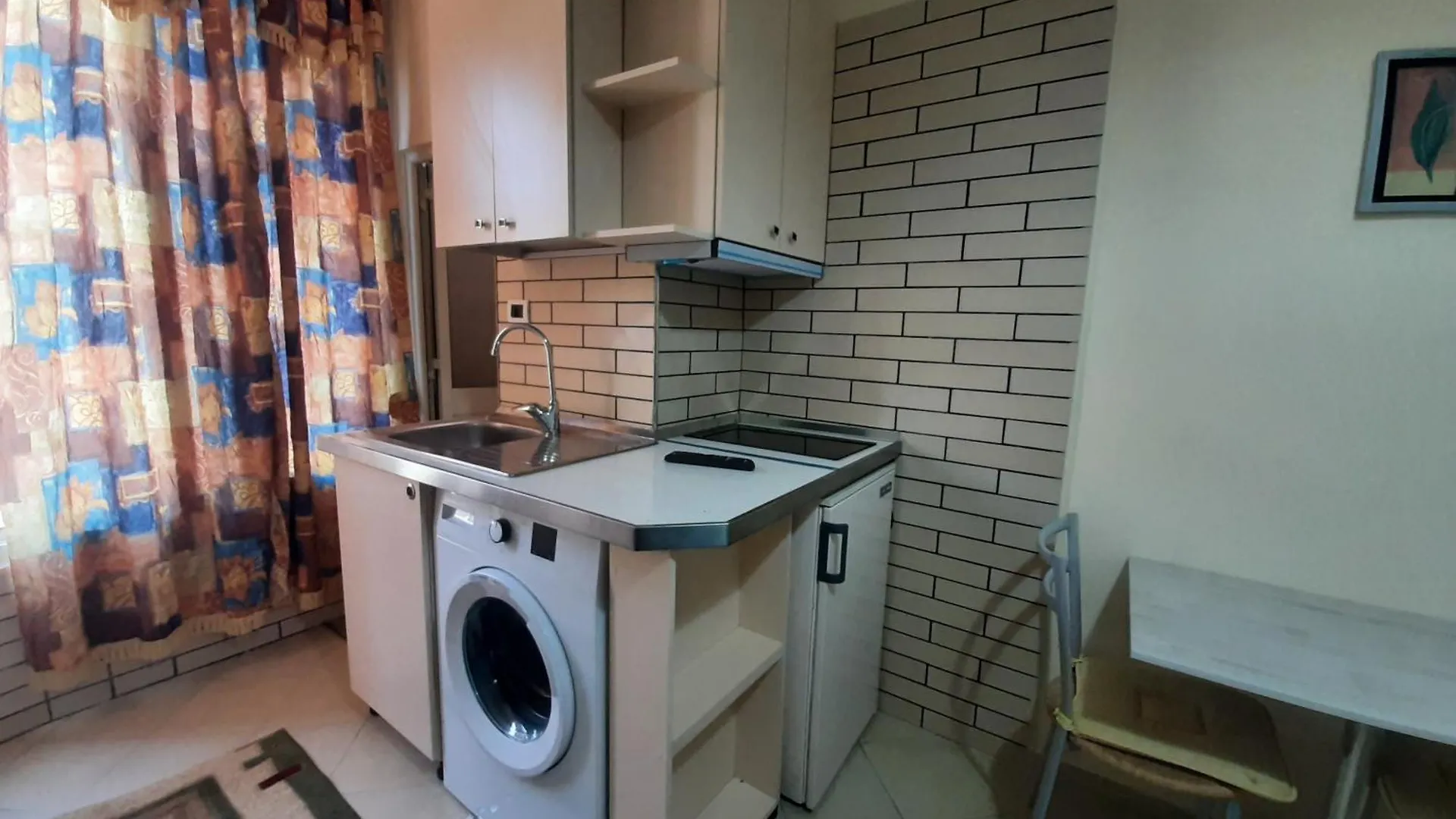 Lovely Appartament 1 Room Only Tirana 0*,  Albania